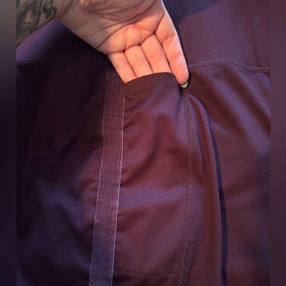 Lane Bryant Livi Active 3/4 length active leggings - Picture 2 of 2